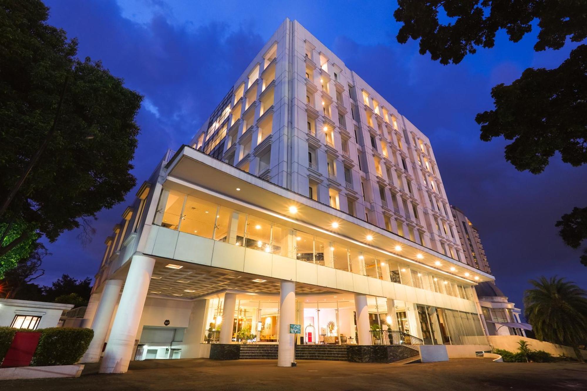 Royal Padjadjaran Hotel Bogor Exteriér fotografie