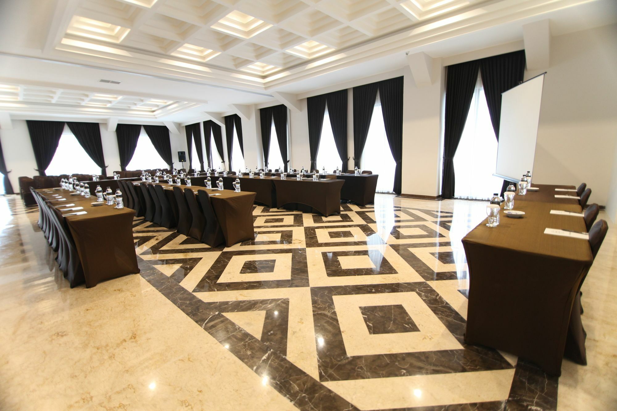 Royal Padjadjaran Hotel Bogor Exteriér fotografie